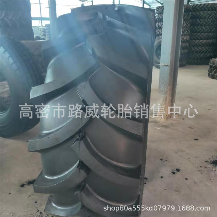 23.1-26 农用 R-1 人字花轮胎  拖拉机轮胎