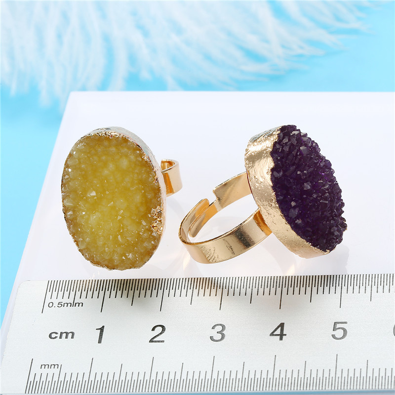 Exquisite Oval Ring Wedding Gold Ring Imitation Natural Stone Resin Adjustable Ring display picture 3