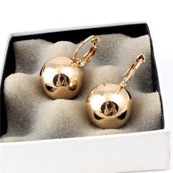 Simple Creative Ball Shaped Metal Copper Earrings Wholesale display picture 3