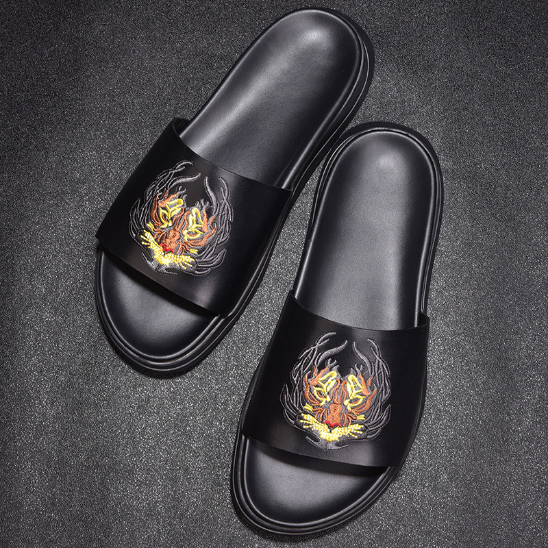 涼鞋男夏季新款休閑刺繡真皮沙灘鞋男韓版壹鞋兩穿室外涼拖鞋批發