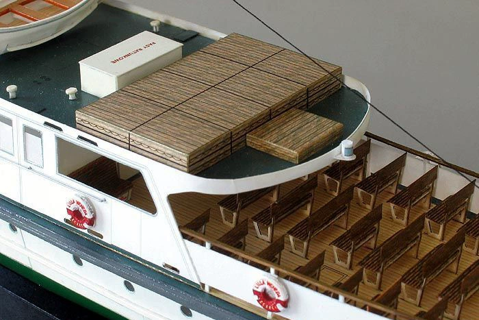 Бумажная модель 1:100 Польский побережный паром ночной круиз яхта, очень изящная