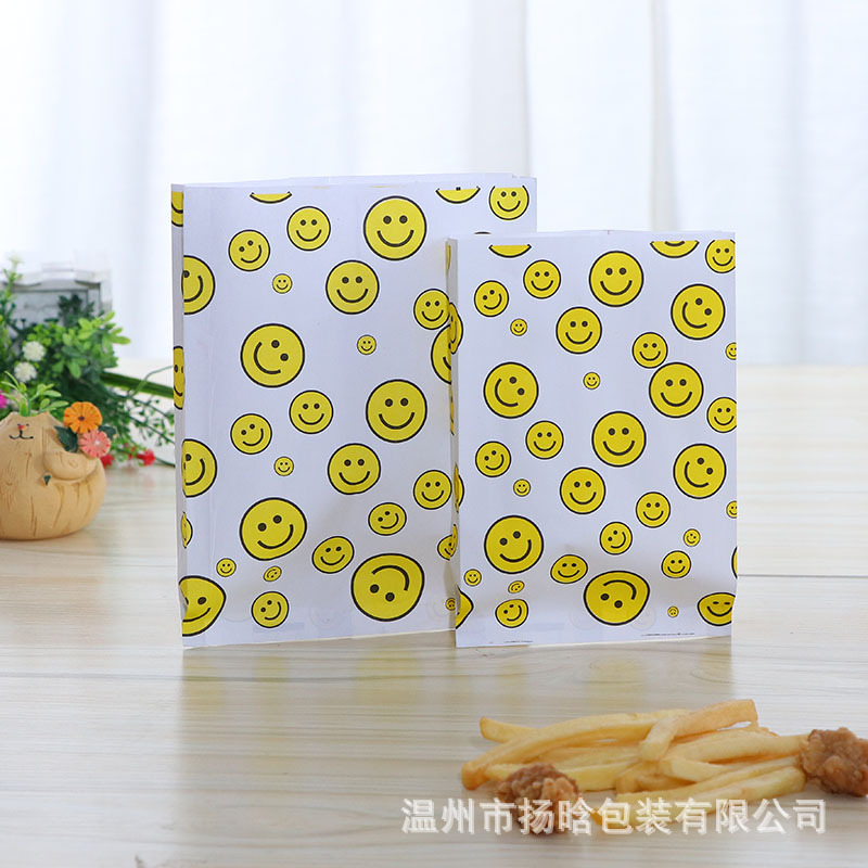 Manufacturer wholesale smiley oil-proof paper bag disposable snack food packaging bag can be customized 2