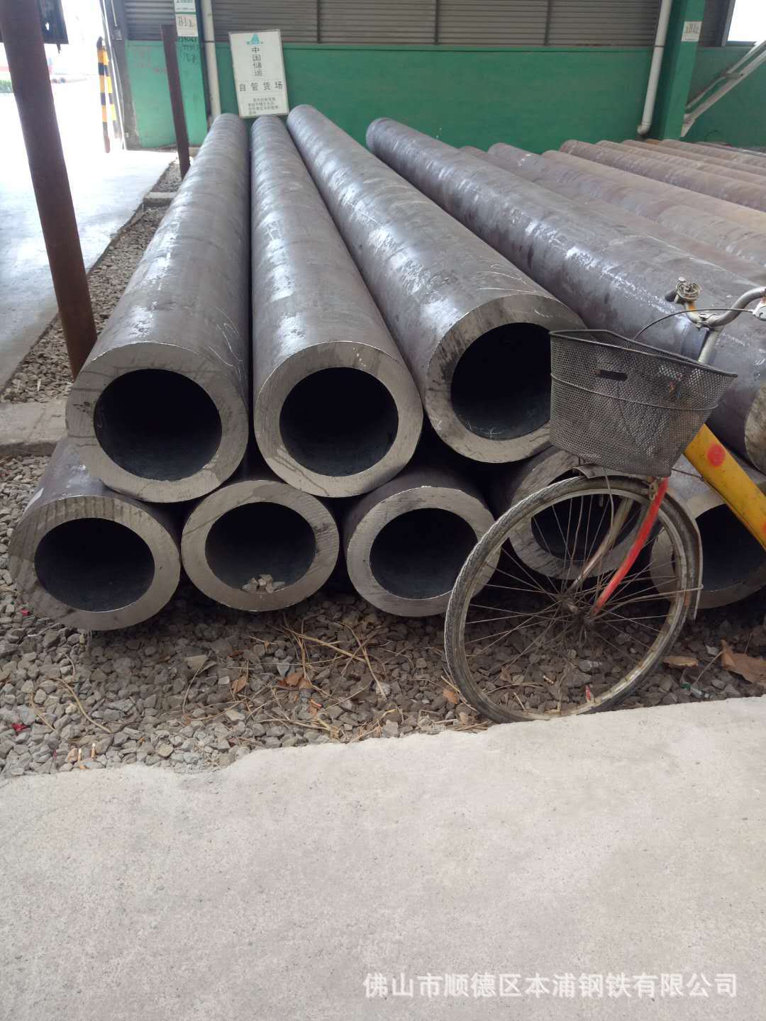 锅炉管,流体管，输送管无焊缝钢管，各种规格型号的无焊缝钢管