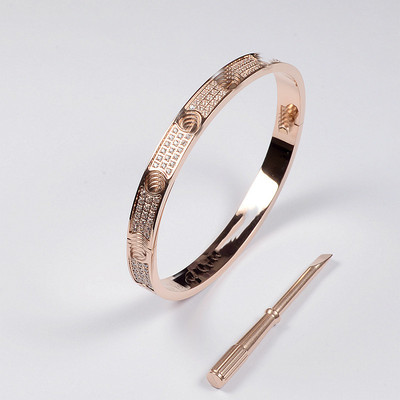 同款钉一钛钢18K玫瑰金螺丝刀侣满天星欧美love系列卡家经典手镯|ms