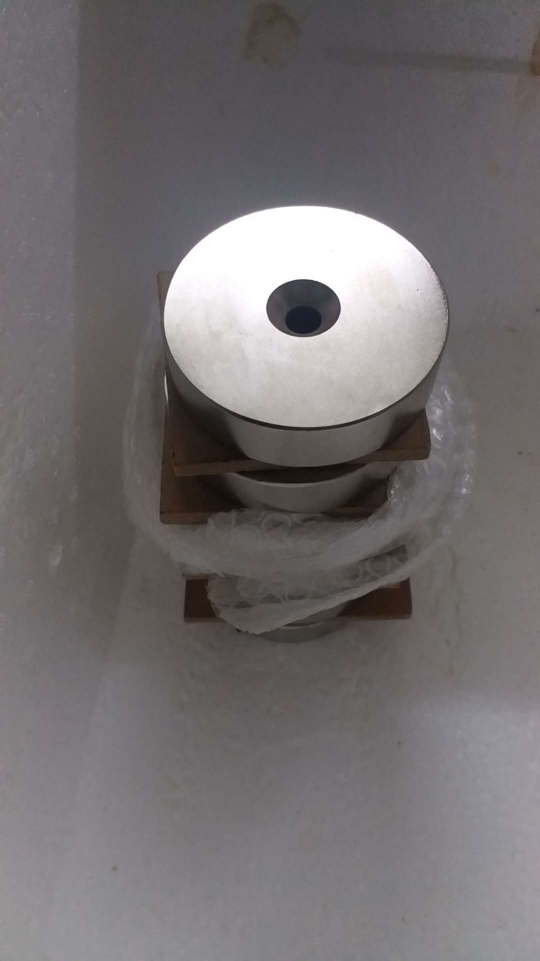 钕铁硼磁铁80*20孔磁钢 吸铁石 厂家直销 圆形强磁80x20沉孔