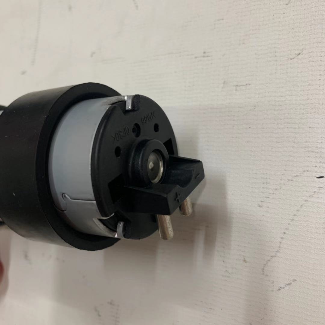 Bomba de agua auxiliar bomba de agua electrónica bomba de agua refrigerante aplicable a galope W203