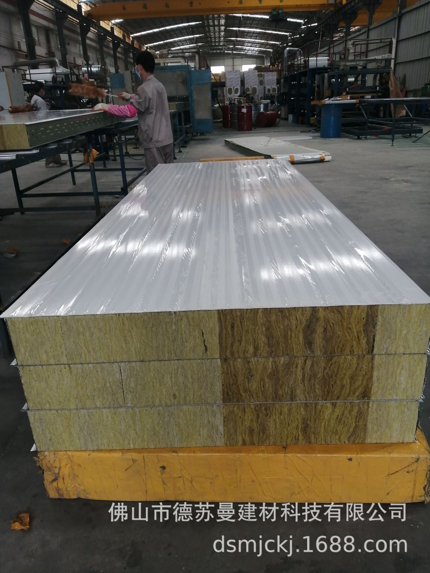 广东企业制造产岩棉烘道板 岩棉防火保温板 烤漆房隧道炉耐高温板