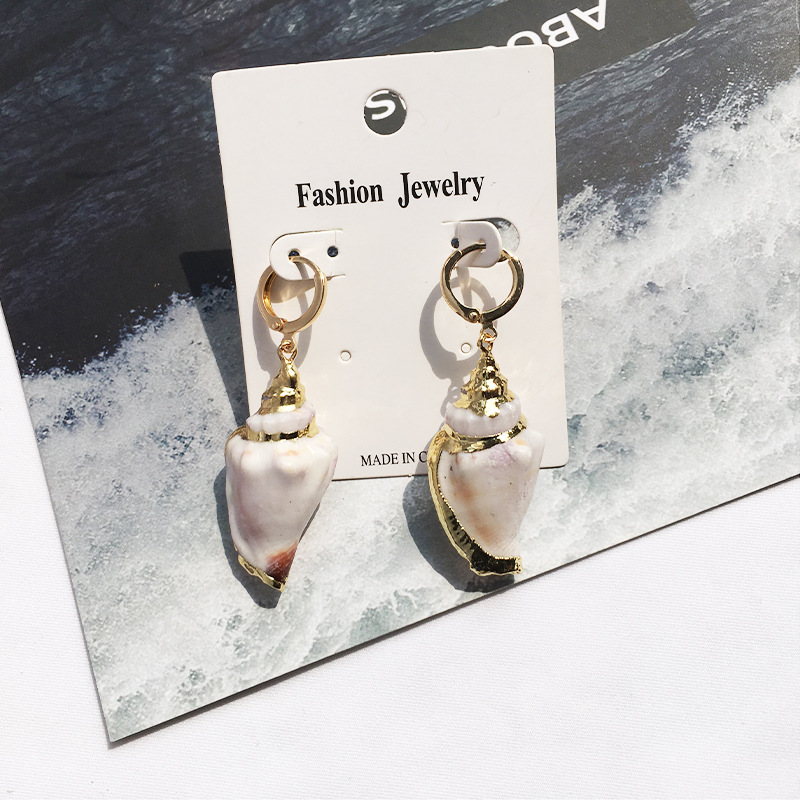 Fashion New Retro Exaggerated Conch Niche Gold-plated Shell Earrings Wholesale display picture 13