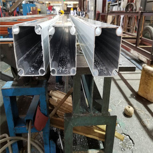 �����طNҎ���X�ͲĔD�� �X�Ͻ��Ͳ�܇��CNC����̎��һ�l��