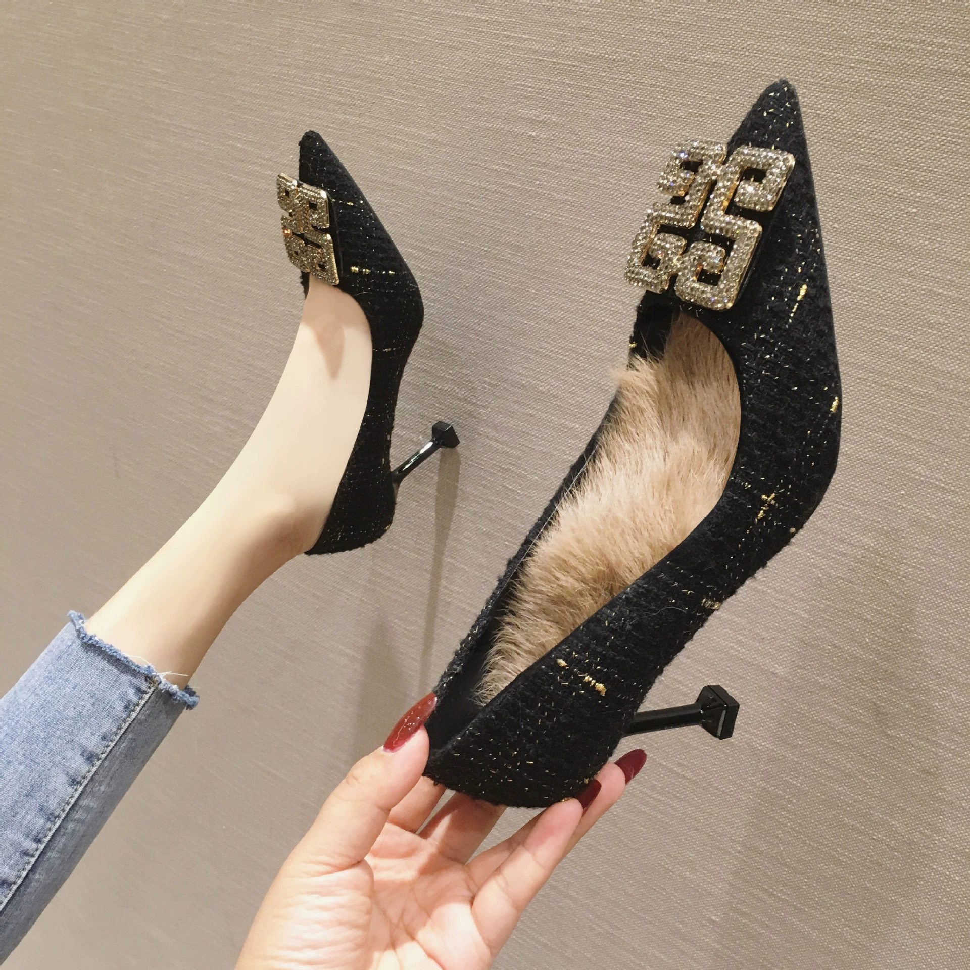 A889-43 Корейская версия прямых продаж с фабрики женских туфель на шпильке на высоком каблуке Туфли Xiangfeng Mao с острым мелким ртом