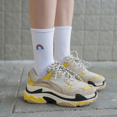 2019秋季新款女士糖果色 天气款 刺绣中筒女袜