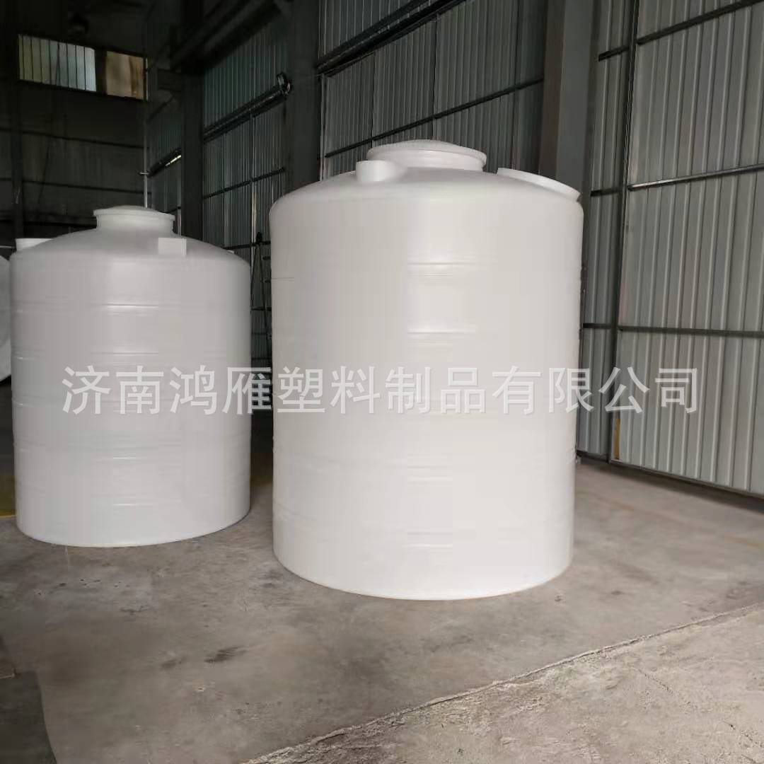 济南厂家直销PE水箱5吨塑料水箱减水剂水箱水塔防腐耐酸碱储水罐
