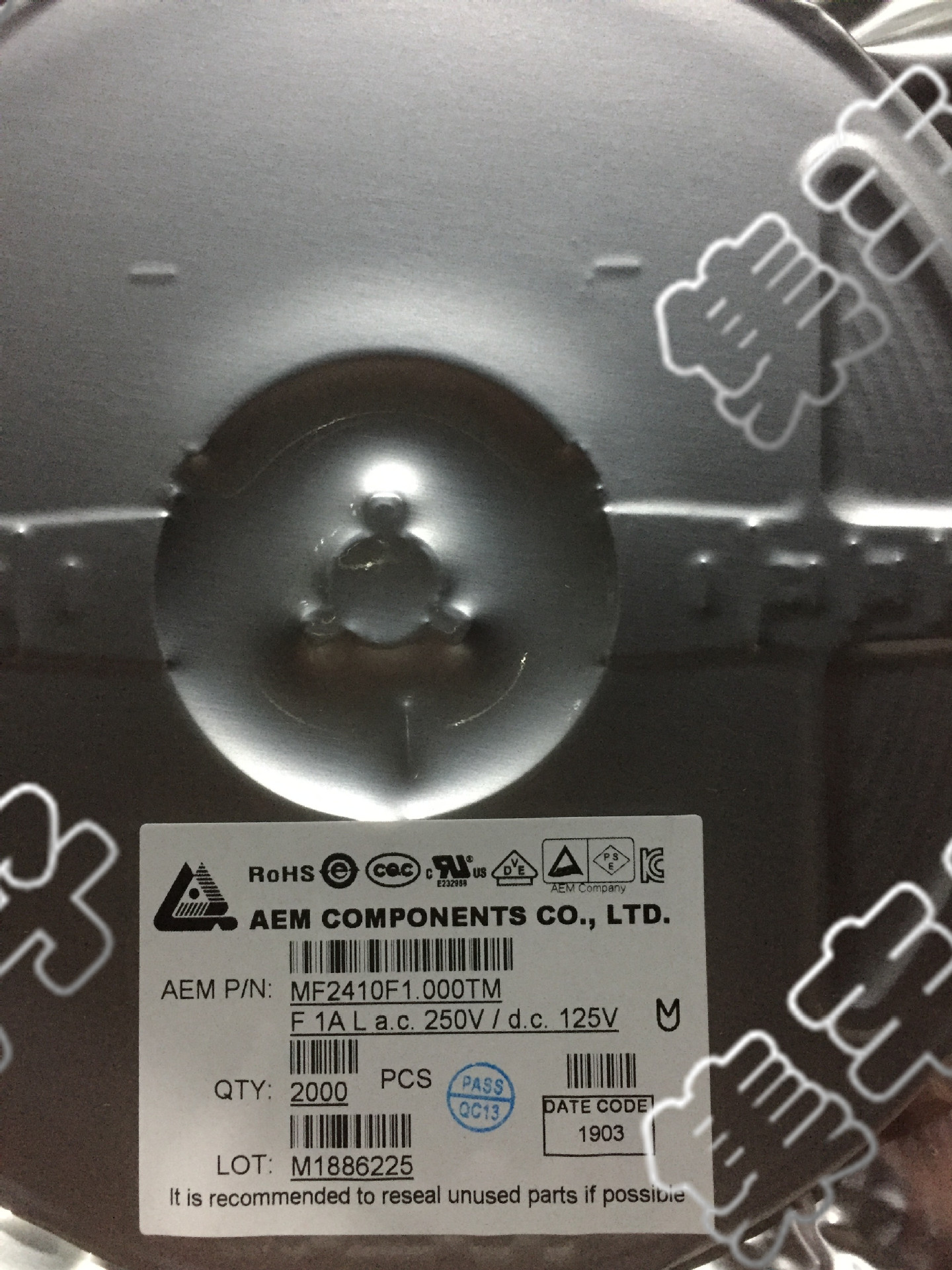MF2410F1.000TM 丝印:E 2410 1A 250V 贴片 快断保险丝 欢迎咨询