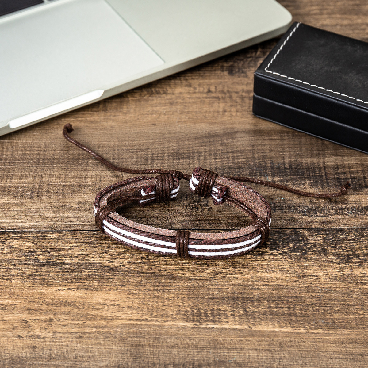 Pánské křemenné hodinky se sadou náramků pro muže_voghion.com