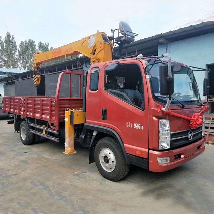 直销东风6.3吨直臂随车起重机液压后支腿高空座椅直臂折臂吊机