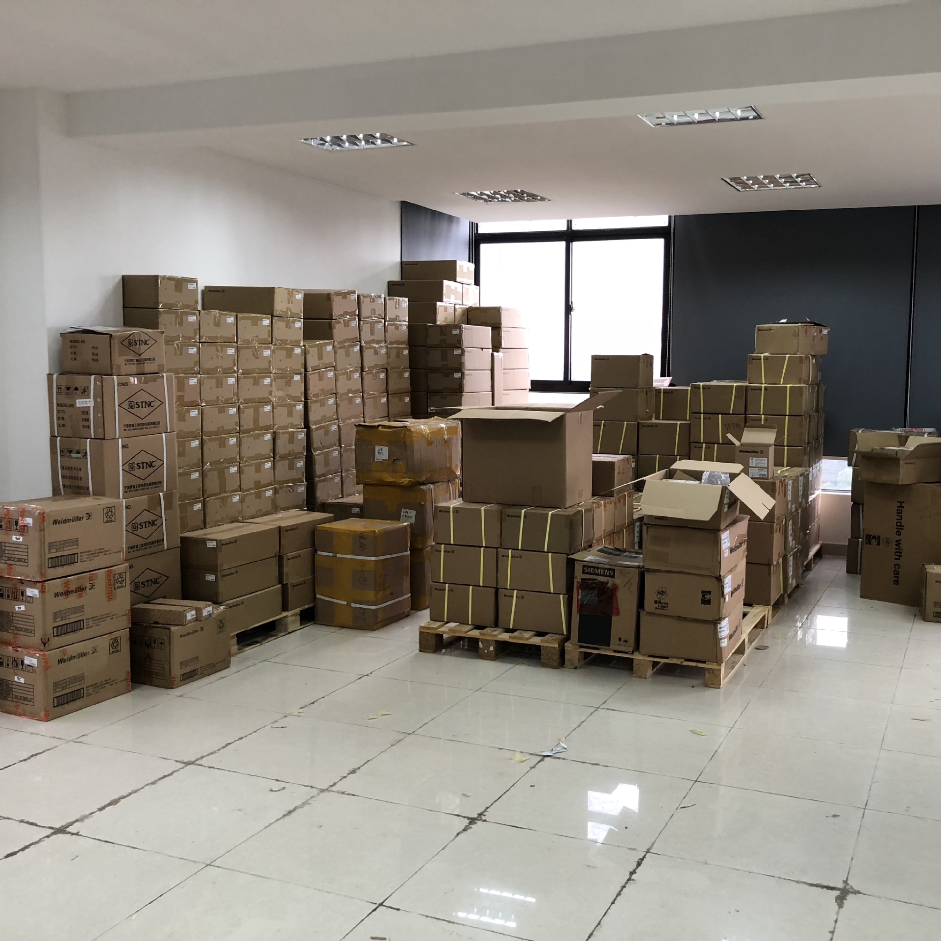 UM 45-FLK40/ZFKDS 피닉스 PHEONIX 2293572 공급