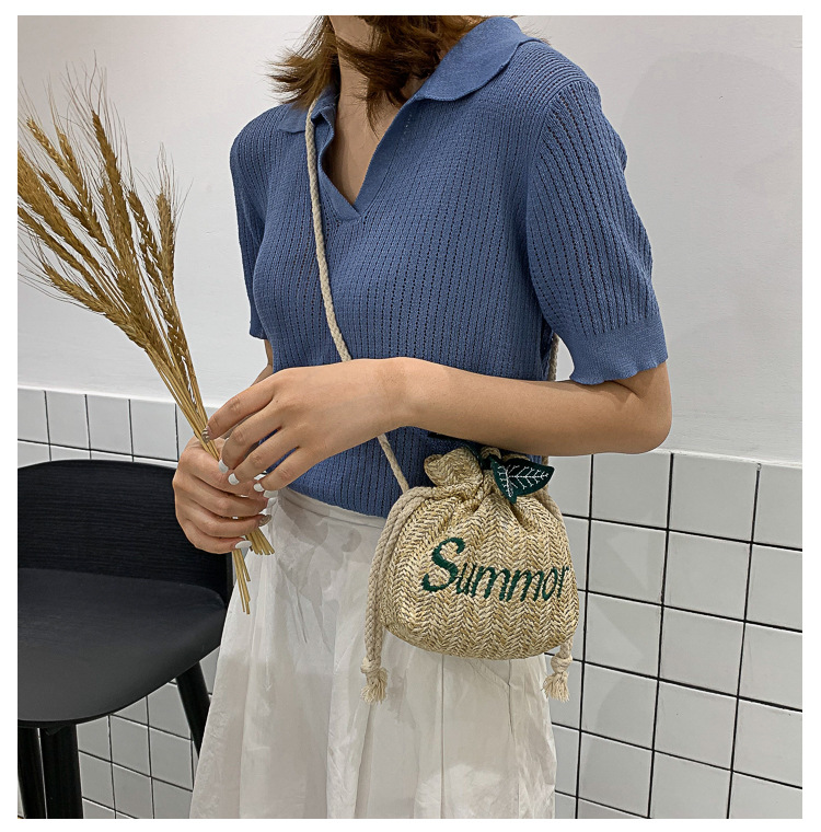 Women's Small Straw Letter Vacation String Straw Bag display picture 7