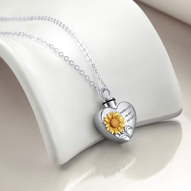 Korean version of fashionable and creative necklace, female personality small, fresh, sunny, sweet, exquisite peach_voghion.com