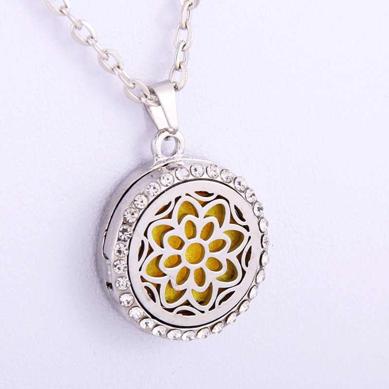 Fashion Tree Alloy Inlay Rhinestones Unisex Pendant Necklace 1 Piece