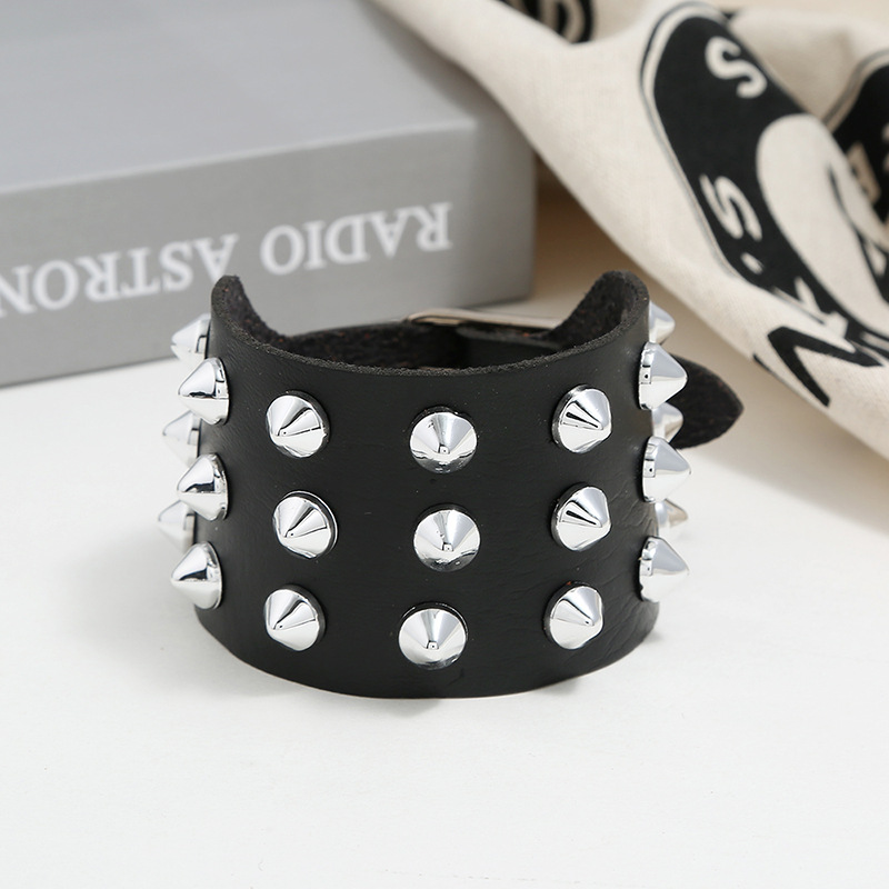 Exaggerated Men's Imitation Leather Bracelet Punk Non-mainstream Three-row Spiked Rivet Bracelet Jewelry display picture 7