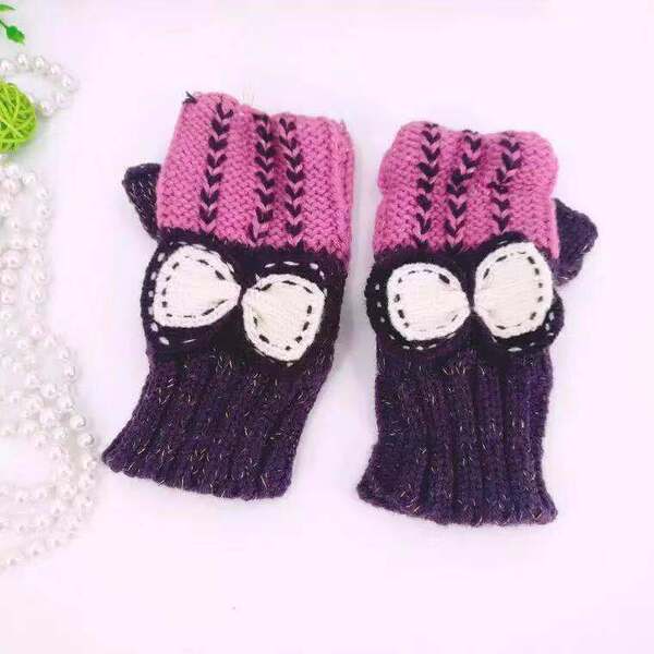 knitted keep warm gloves with bow