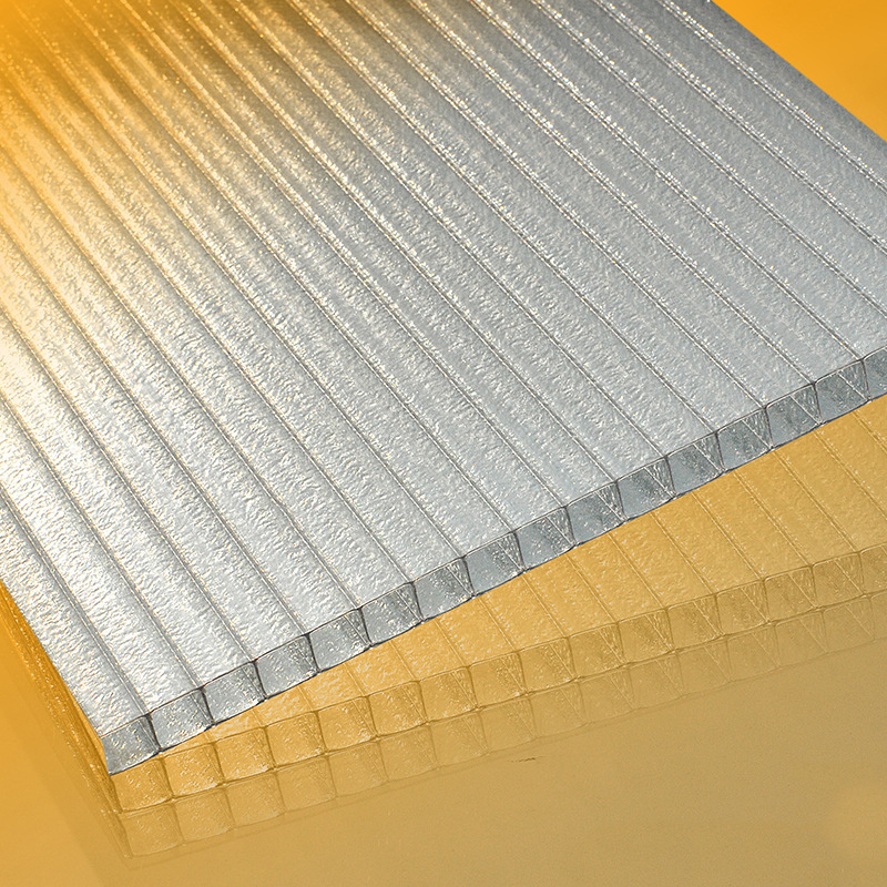 厂家供应PC晶亮阳光板 4mm5mm6mm8mm10mm聚碳酸酯中空PC板