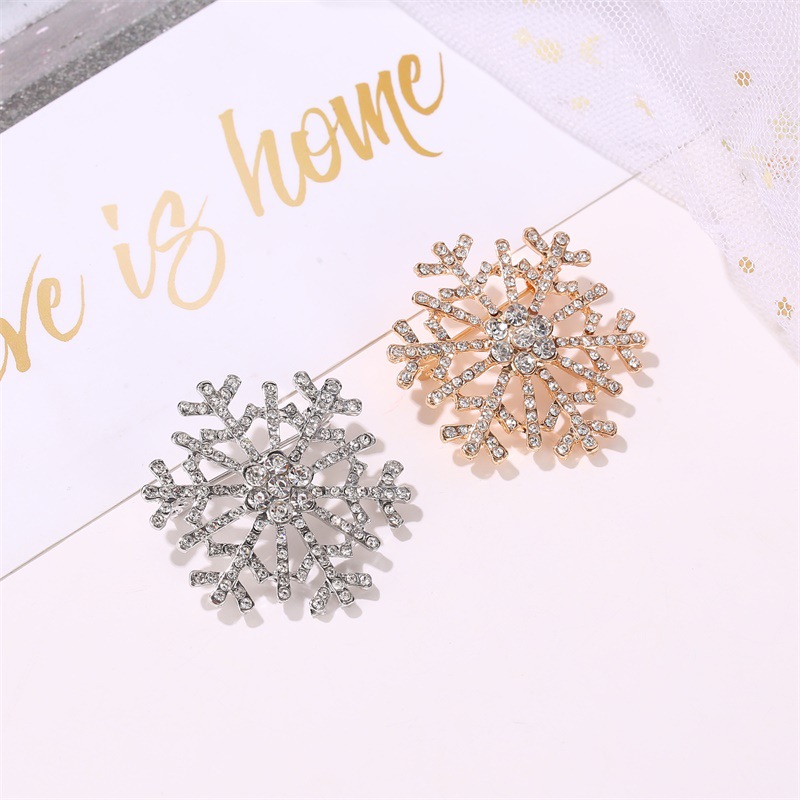 Fashion Snowflake Alloy Plating Diamond Artificial Gemstones Unisex Brooches display picture 2