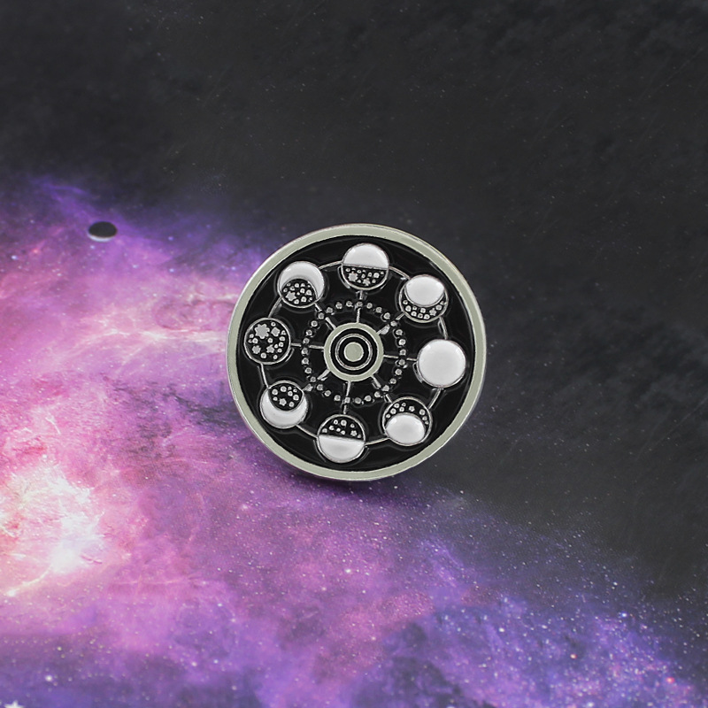 Fashionable and Creative Round Universe Facing Stars and Moon Facing into Track Creative Badge Gift for Astronomy Enthusiasts Fashionable and Creative Round Universe Facing Stars and Moon Facing into Track Creative Badge Gift for Astronomy Enthusiasts