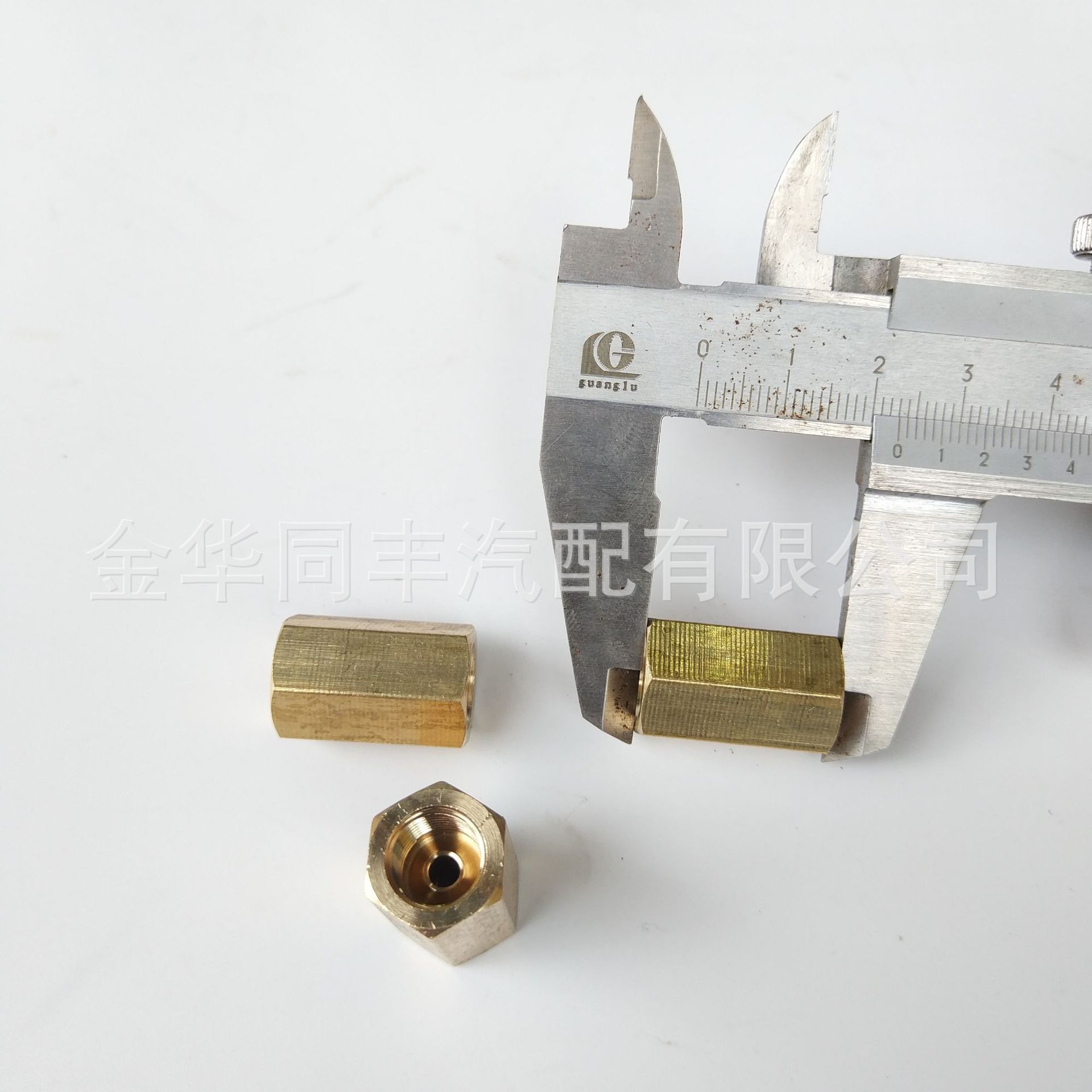 刹车两通 (3).jpg