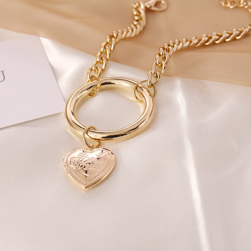 Fashion Simple Peach Heart Chain Retro Exaggerated Necklace display picture 11