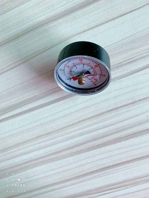 龙游亿佳专业销售各种规格Y 63 双指针 轴向普通 双指针压力表