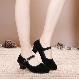 Ůʿ����Ь�и��۰������pЬ�ל\�ڲ�Ь�V���赸Ь�S�����lŮЬ