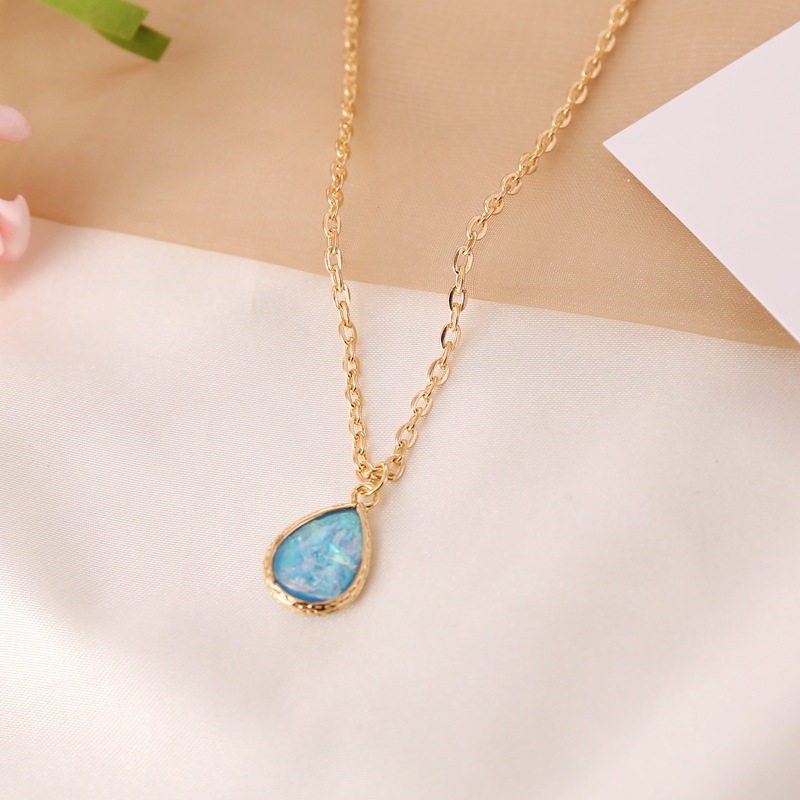 Fashion Semi-precious Stone Pendent Necklace Wholesale display picture 2