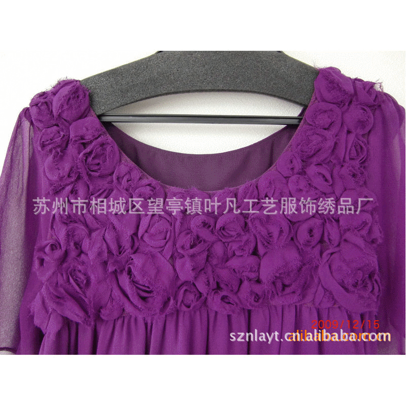 厂家供应 特色立体盘带绣玫瑰花面料 多色 盘带绣花