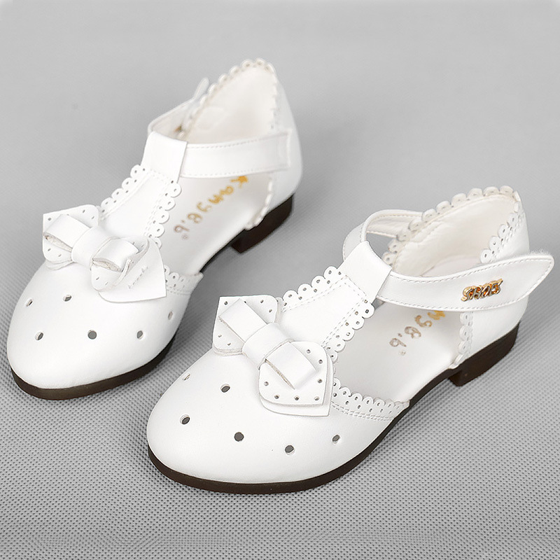 wholesale girl Sandals summer new pattern 2019 Hollow girl ventilation shoes white Children's shoes One piece On behalf of