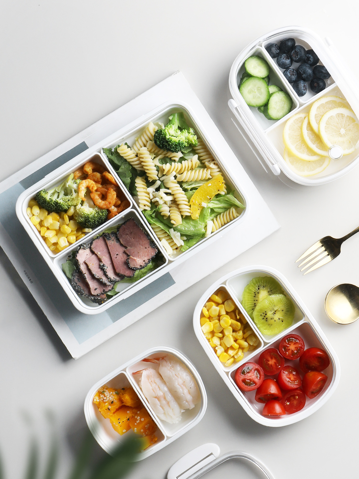 Transparent lid sealed fresh lunch box microwave heating lunch box compartment portable baby fruit fresh-keeping box