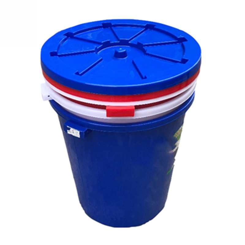 厂家供应全新料塑料大水桶大容量塑料米桶 蓝白红带盖大圆桶批发