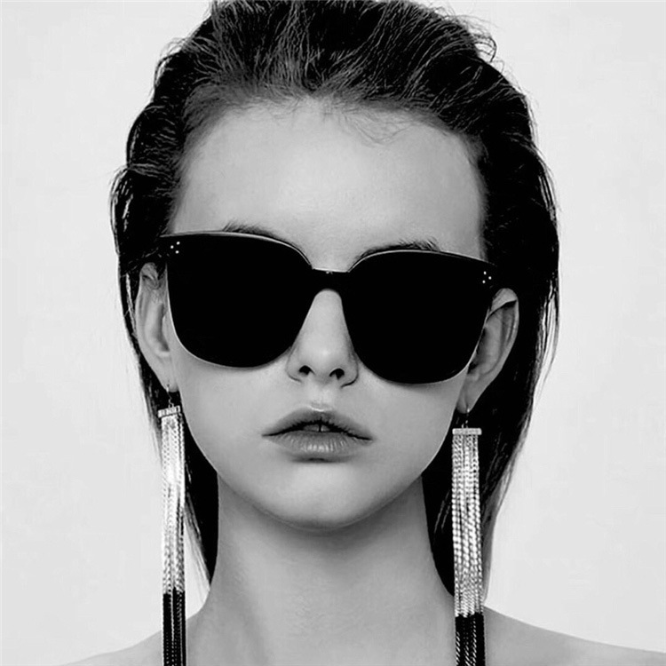 Moda V marca gafas de sol WeChat gafas de sol retro Harajuku caja cuadrada de satén gafas de sol 5203