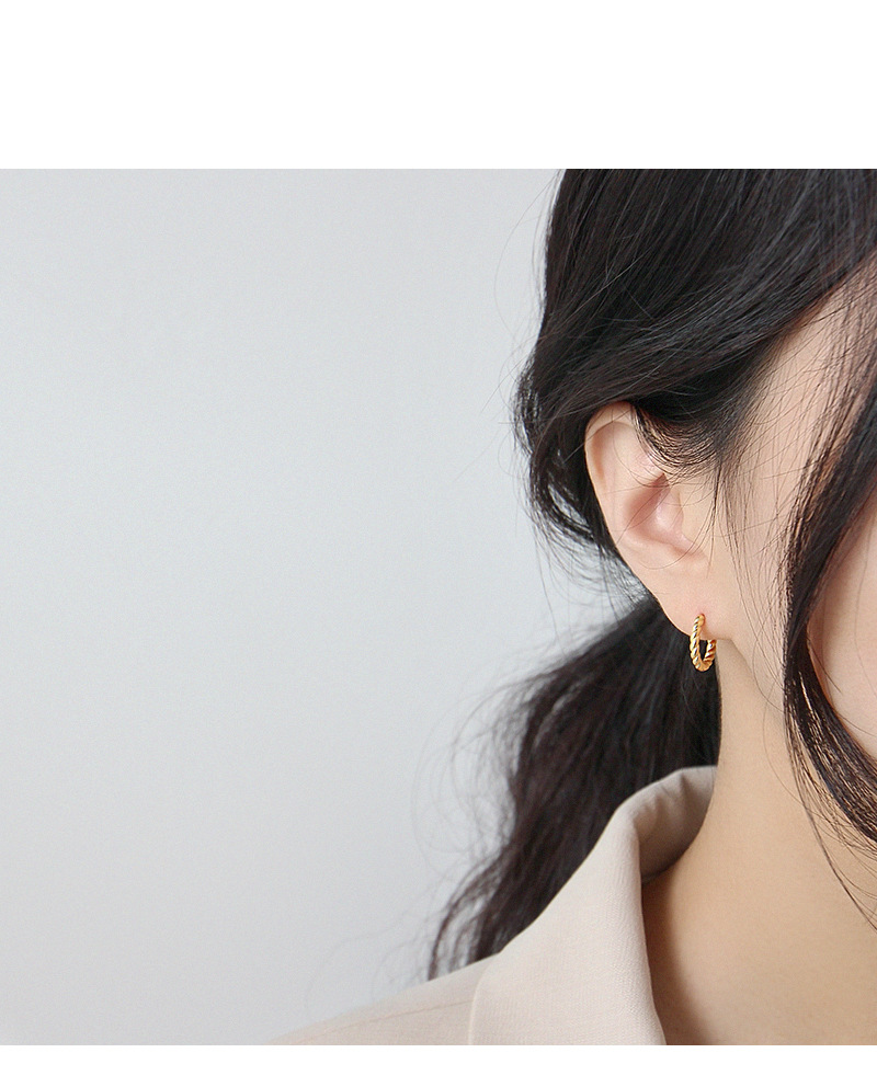 0.03µm Gold Plating Thickness Korean Version Of S925 Sterling Silver Circle Twist Earrings