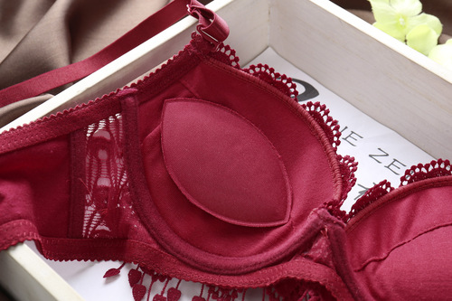 Foreign trade cross-border new style Japanese cute and sexy lace women's padded underwear push-up bra set on behalf of