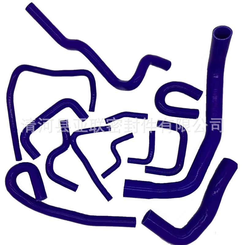 硅胶管/中冷器连接硅胶管/涡轮增压器硅胶管/汽车硅胶管/变径米管