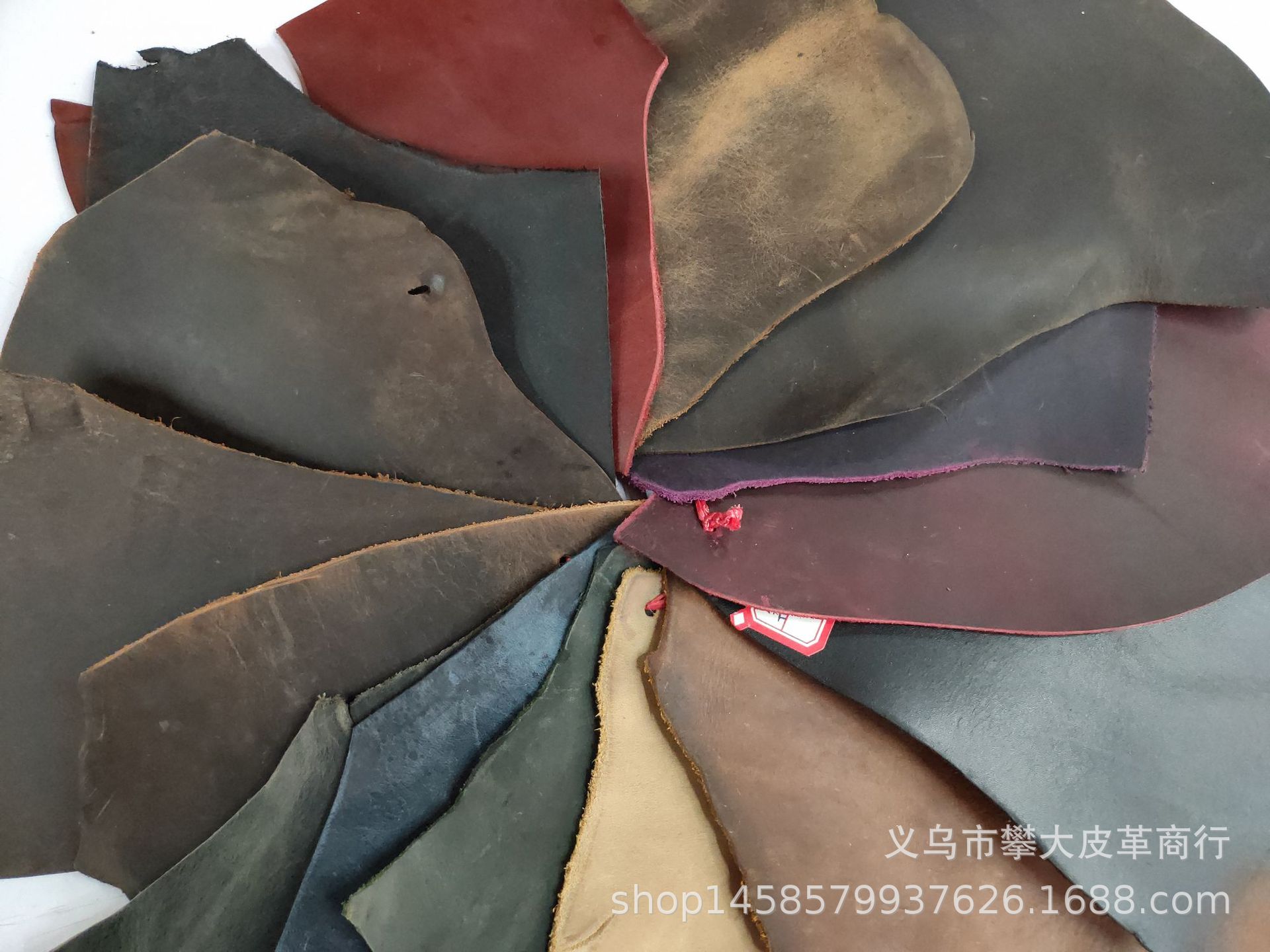 义乌攀大皮革 牛皮头层疯马油蜡皮 深棕色油蜡牛皮 彩色现货提供