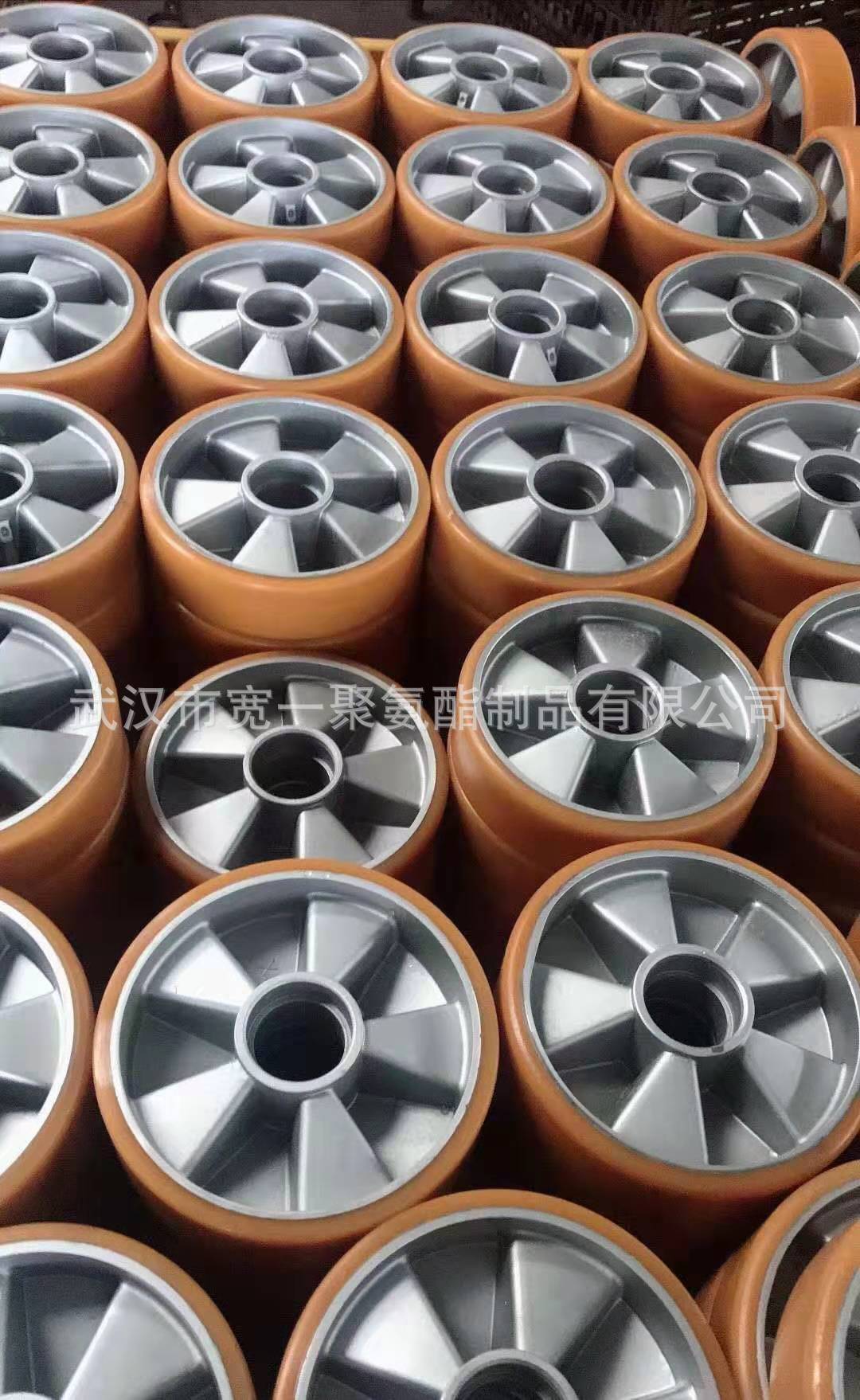 供应湖北武汉加工聚氨酯滚轮，聚氨酯包胶轮