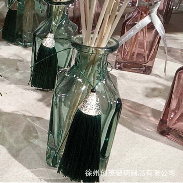 Wholesale color bayonet tall tall glass aromatherapy bottle fruit…