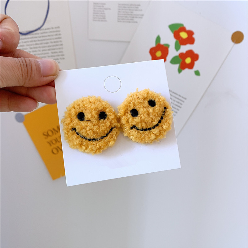 Wool Suede Face Temperament Earrings display picture 5