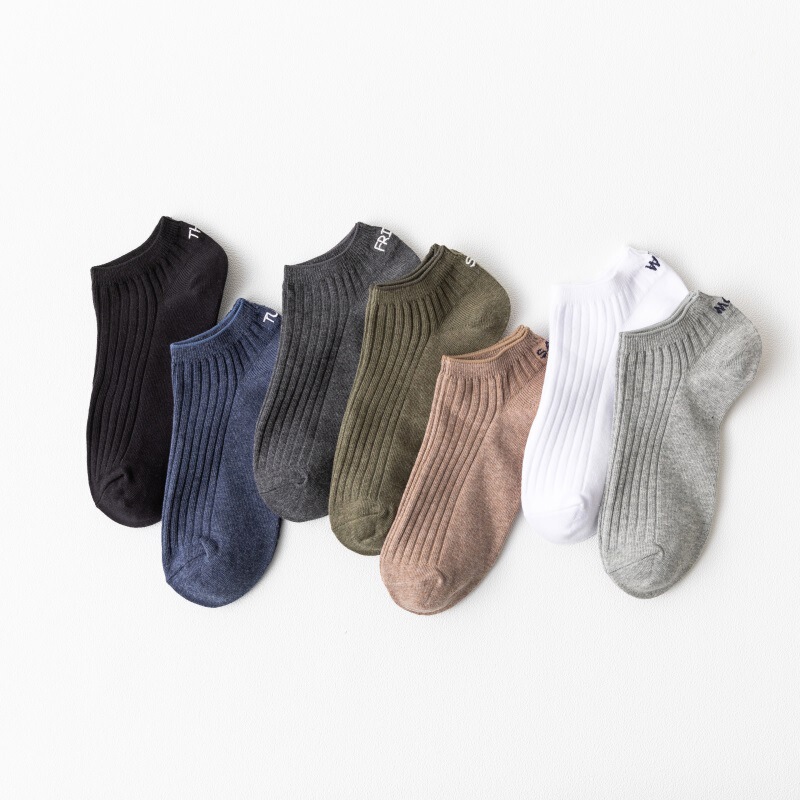 Spring and autumn new boat Socks Korean men's week boat Socks heel letter shallow mouth men's socks wholesale Zhuji socks Spring and autumn new boat Socks Korean men's week boat Socks heel letter shallow mouth men's socks wholesale Zhuji socks