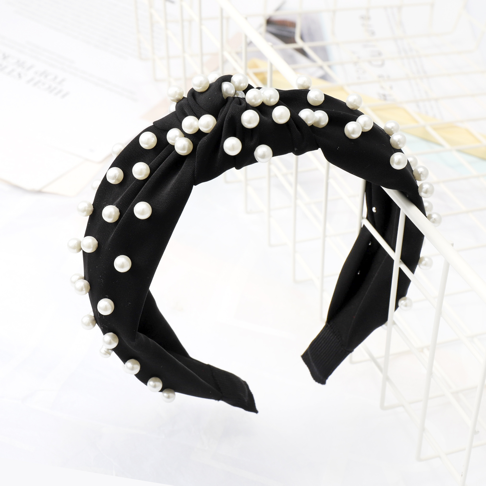 Pearl Headband Simple Knotted Headband Wholesale display picture 10