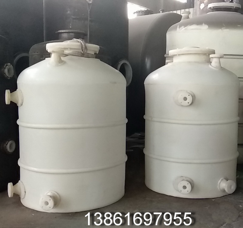 厂家供应立式PE储罐 伟龙储罐制造厂定制化工储罐 液体储罐