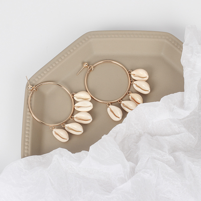 20g Weight Earrings Classification Shell Material Women'S Gender Fashion Style Gold Color Summer New Natural Shell Exaggerated Geometric Big Circle Earrings 5