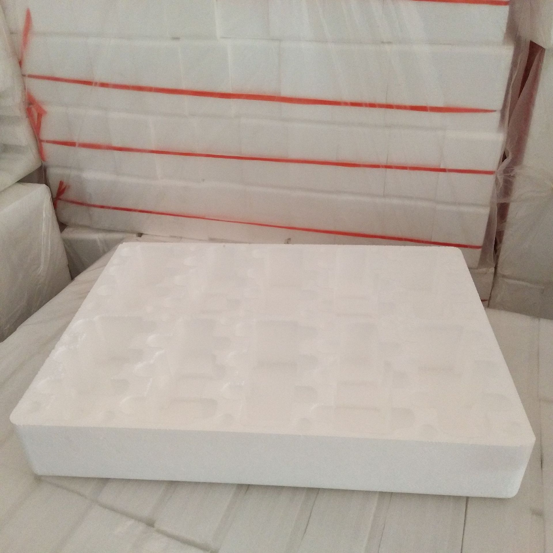 10台水泵包装。